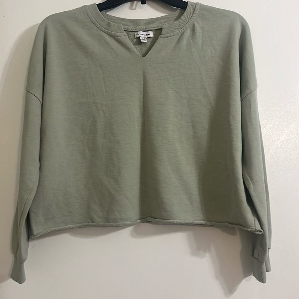 Love Fire Girls Crop Long Sleeve Top size XL color green